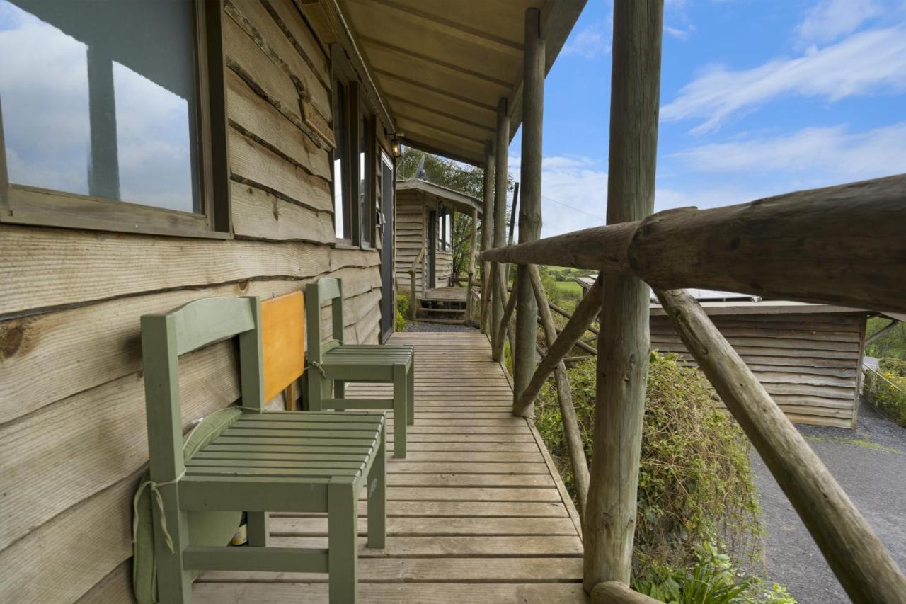 Mole Creek Cabins Экстерьер фото