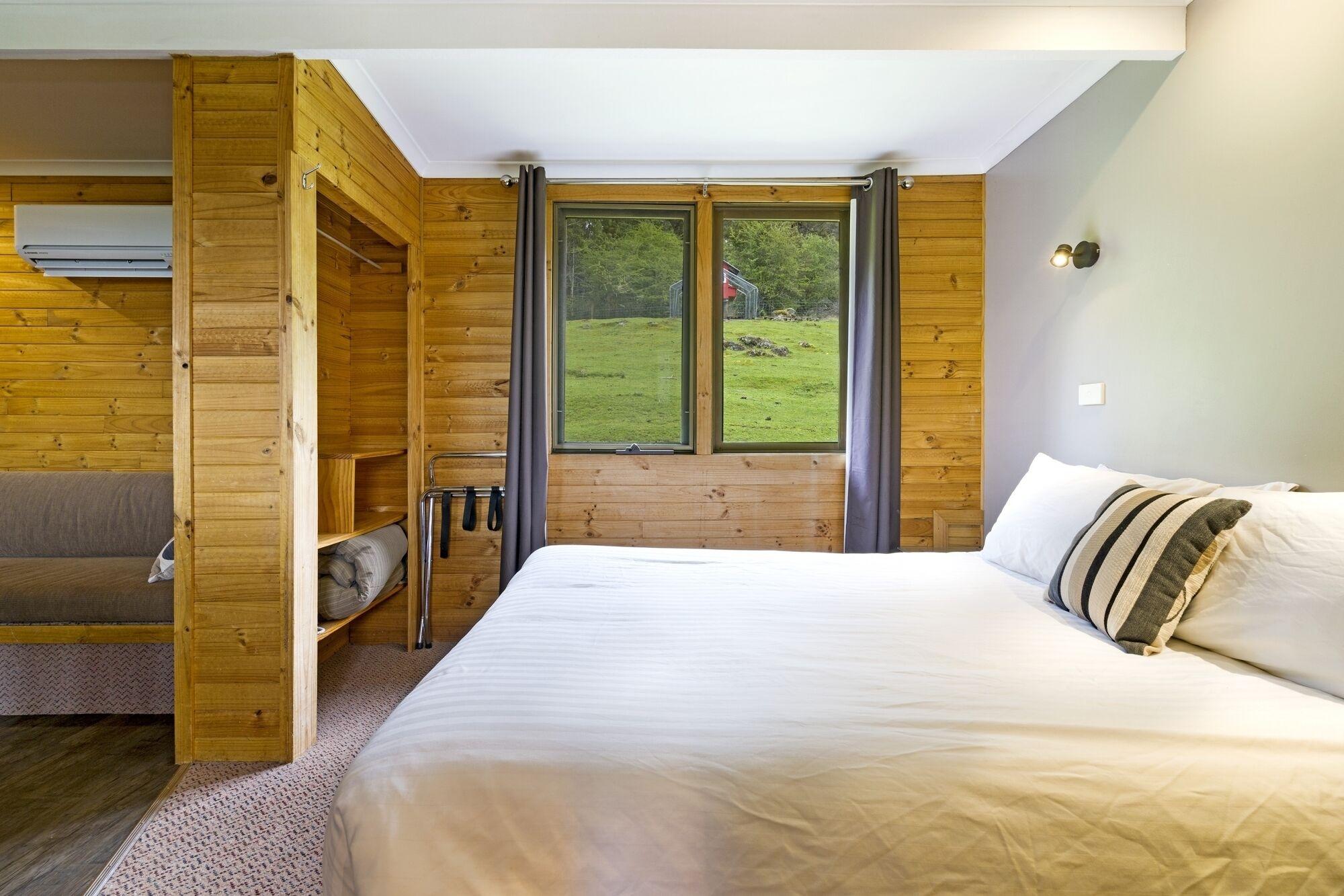 Mole Creek Cabins Экстерьер фото